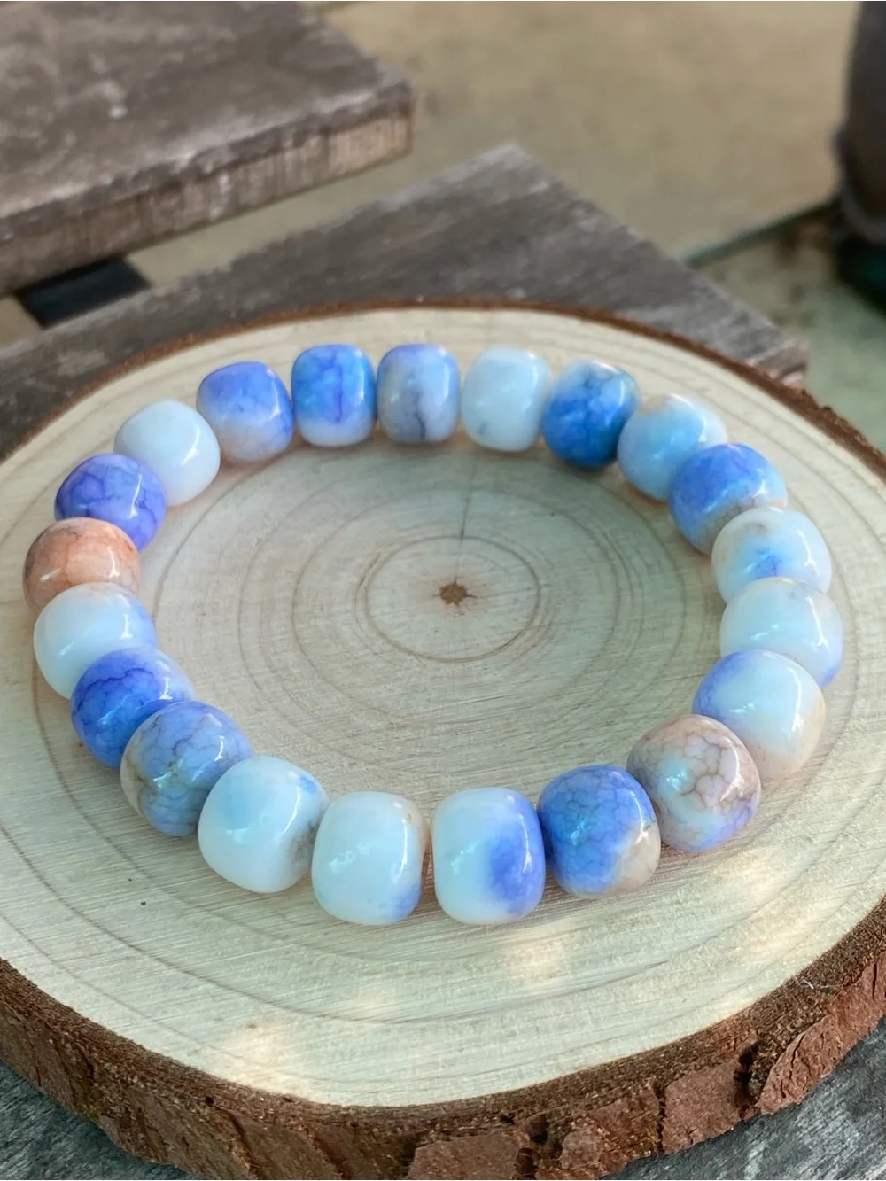 Blue and Cream Agate Beaded Bracelet